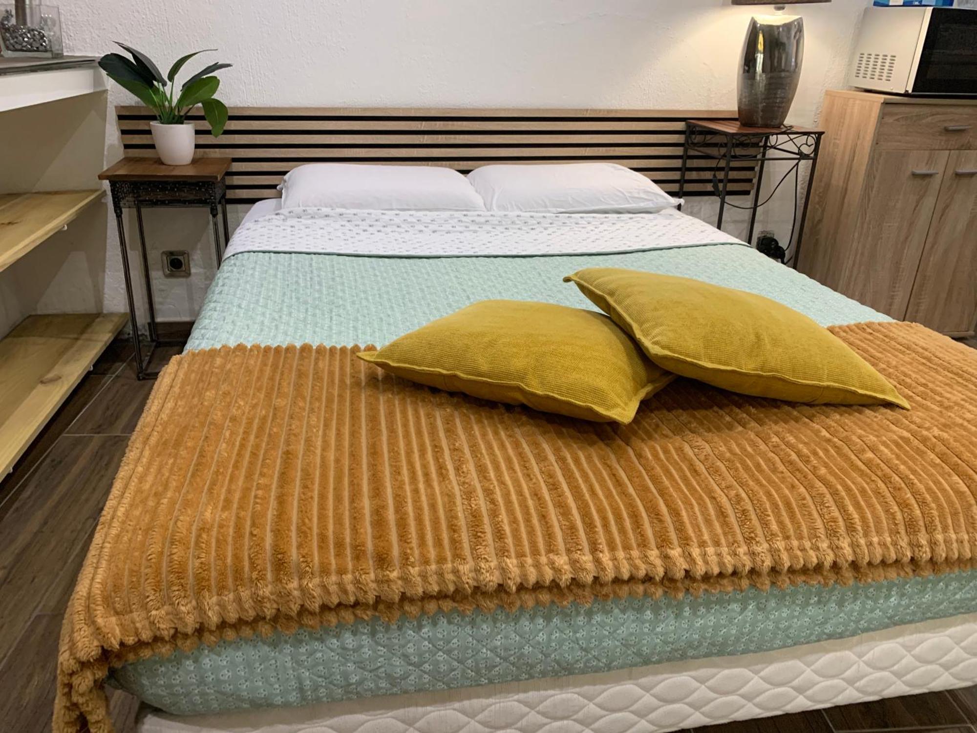 Studio 25M2 En Plein Coeur De Перпинян Екстериор снимка